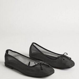 Elegant Black Mesh Ballet Flats